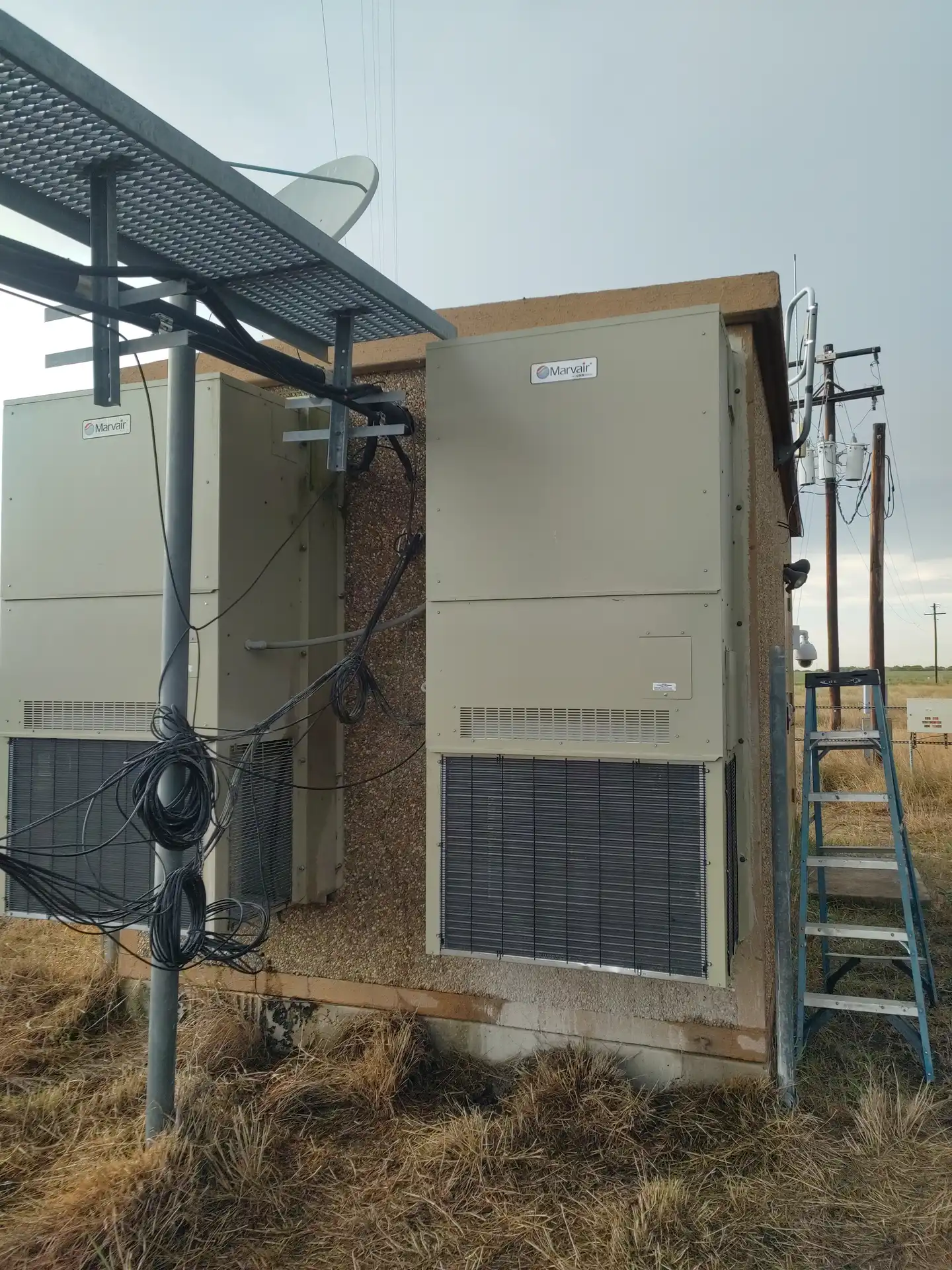 Telecommunication Shelter Wall Mount Ac Installation